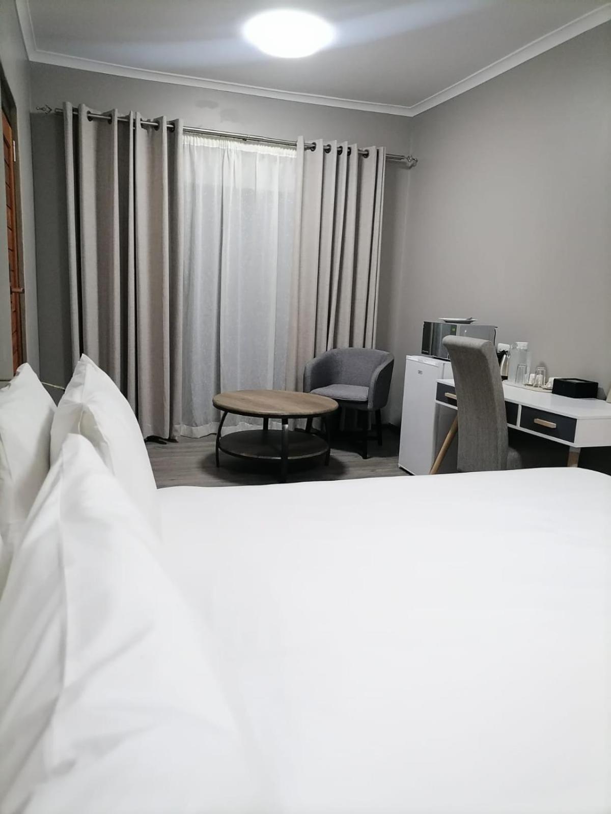 Hwh Guesthouse Middelburg มิดเดิลเบิร์ก ภายนอก รูปภาพ